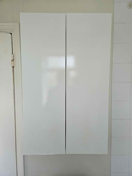 Photo of free Bathroom Cabinet (AL1 Sopwell) #1