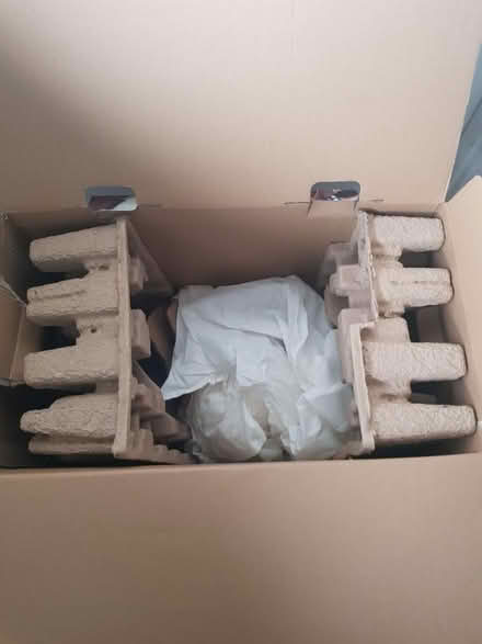 Photo of free Large empty box with packaging in (Stevenage SG2) #2
