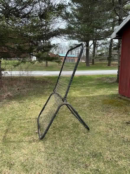 Photo of free baseball / softball pitchback (Lagrange) #2
