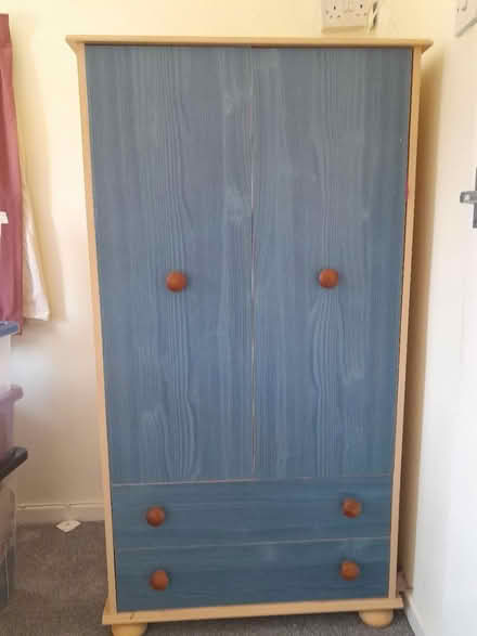 Photo of free Wardrobe (wantage Oxfordshire OX12) #1