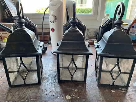 Photo of free Outdoor Wall Light (Llanbister Road) #1