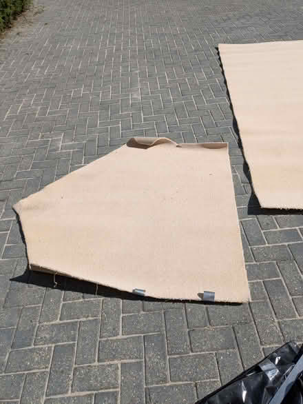 Photo of free Various carpet pieces (Cam GL11) #1