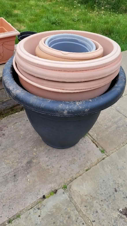 Photo of free Large plant pots and troughs (Hornchurch RM12) #1