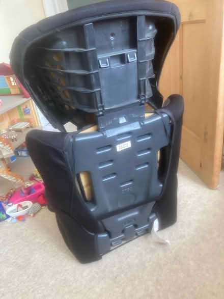 Photo of free Child car seat (Wimbledon SW19 8) #3