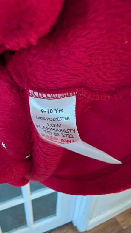 Photo of free Kids robes 9-10 (Cheshunt) #4