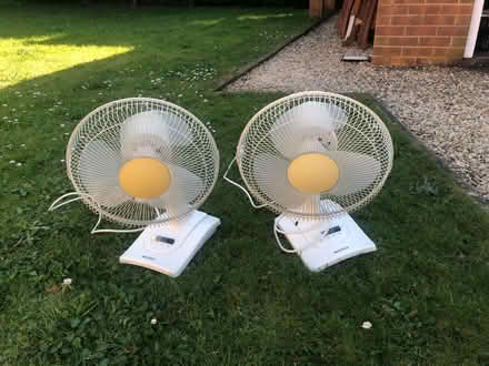 Photo of free 2 desk fans (Bodicote OX15) #1