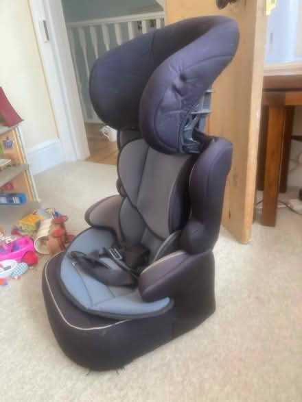 Photo of free Child car seat (Wimbledon SW19 8) #2