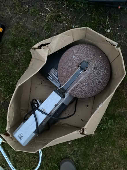 Photo of free Electric saw (Carpenders park WD19) #1