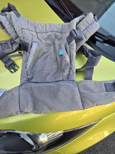 Photo of free Baby carrier (BS32) #1