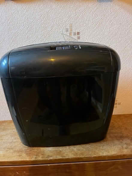 Photo of free Shredder (Woodside CR0) #1