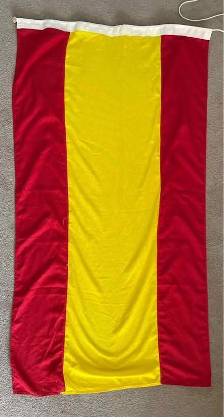 Photo of free Spain flag (Long Ditton KT6) #1