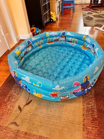 Photo of free Kids inflatable pool (Crofton) #1