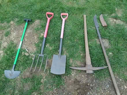 Photo of free garden tools (Gleneagles area, Wboro NN8) #1
