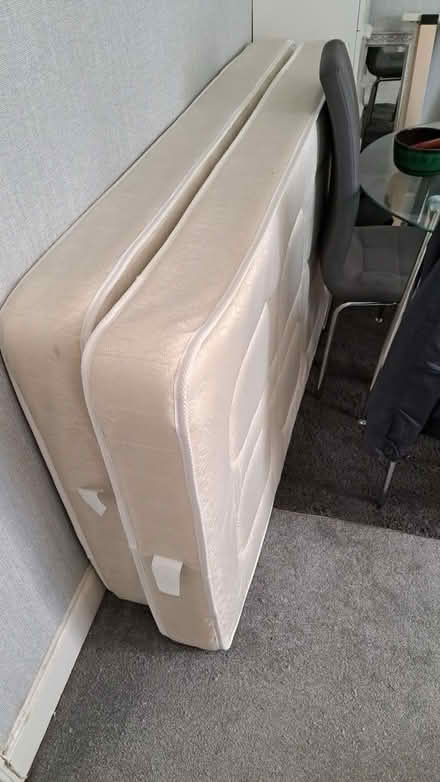 Photo of free Day bed (Rainham RM13) #2
