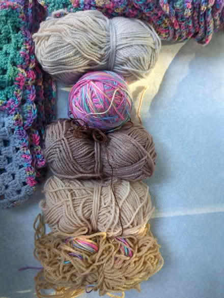 Photo of free Crocheted squares and scraps of wool (Earley RG6) #3