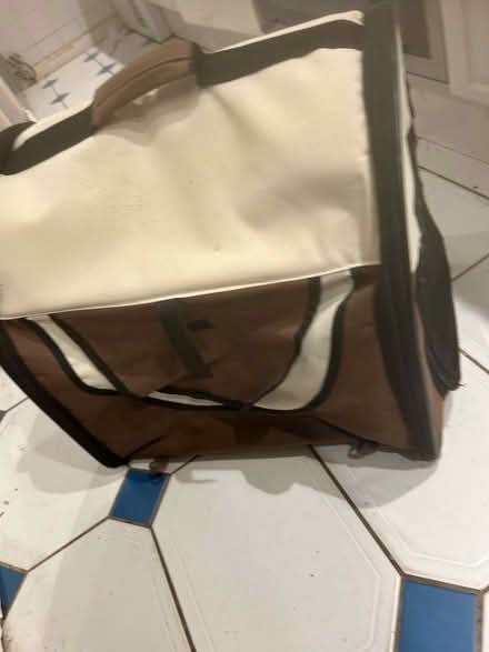 Photo of free Old cat carrier (Peachcroft OX14) #3
