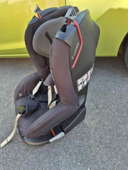 Photo of free Car seat (BS32) #2