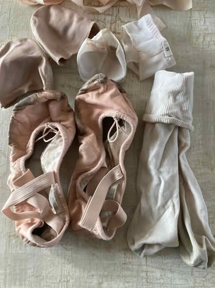 Photo of free Pointe ballet shoes sizes 3.5 + 5 (Wallands Park BN7) #2