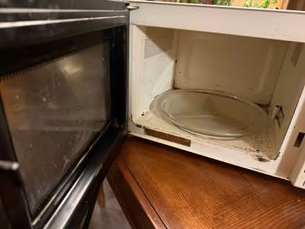 Photo of free Microwave (Campbell) #2