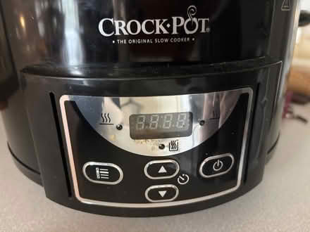 Photo of free Crock pot -Missing lid (NW11 Golders Green) #3