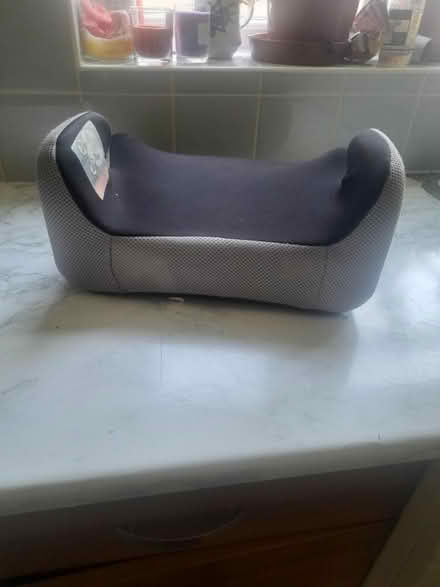 Photo of free Booster seat (B69) #3