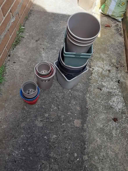 Photo of free Plant pots (Sherborne) #1