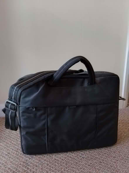 Photo of free Laptop case, padded (Starkholmes DE4) #1
