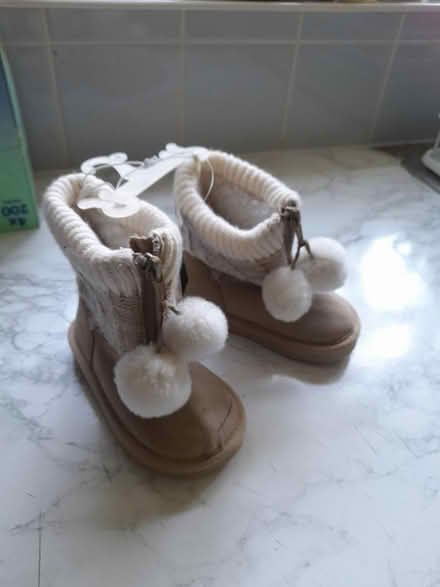 Photo of free Winter boots (B69) #2