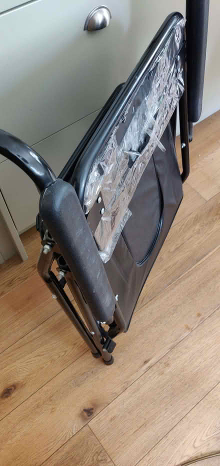 Photo of free Folding commode (Oxford-Freegle CGA OX4) #1
