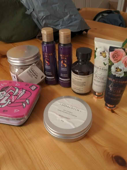 Photo of free Toiletries (Honor oak) #1