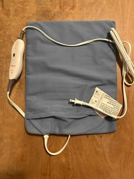 Photo of free Heating Pad (Redwood Heights) #1