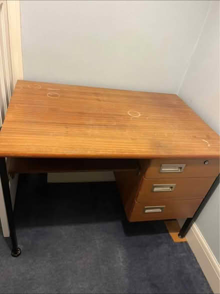 Photo of free Desk (Kelvedon CO5) #4