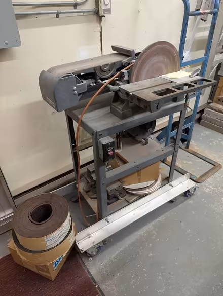 Photo of free larger belt/disc sander on a cart (Near Slack and Merivale) #3