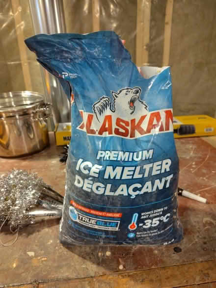 Photo of free Premium Ice Melter salt (Old Ottawa south) #1