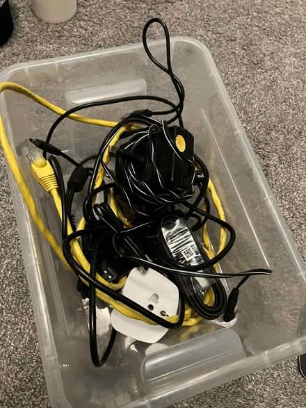 Photo of free Various cables (Newton Mearns G77) #1