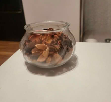 Photo of free Small glass jar and pot pourri (Penge BR3) #2
