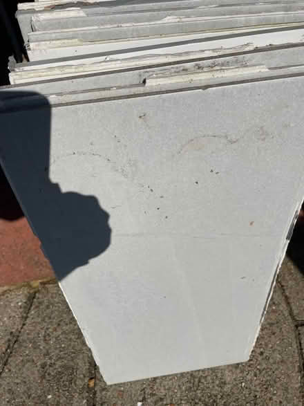 Photo of free White large tiles (Fareham PO13) #1