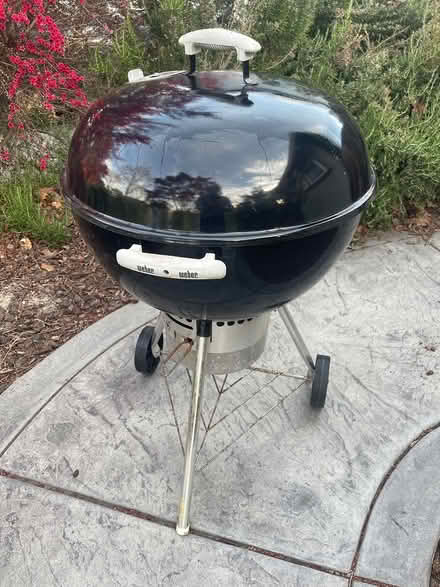 Photo of free Weber Charcoal Grill (Sunnyvale Cherry Chase) #1
