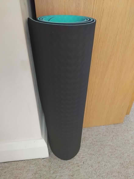 Photo of free Yoga mat (Westbourne Park W11) #1