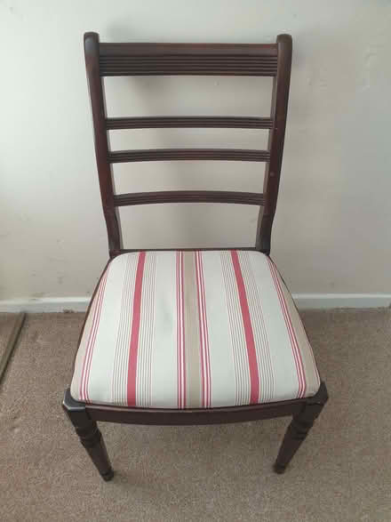 Photo of free Dining room chair (DA1) #1