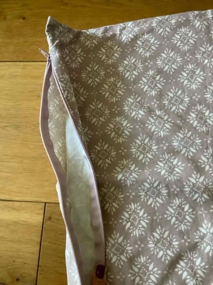 Photo of free Square cushion cover (Southwark SE1) #2