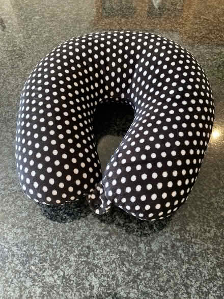 Photo of free Airline pillow (Stockwell) #1