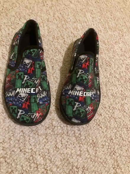 Photo of free Slippers child size 13 (Frome Stonebridge area) #1