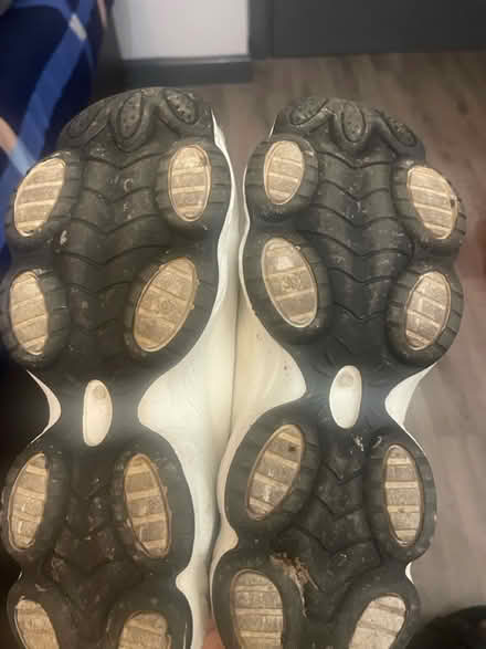 Photo of free White female sneakers (S1) #3