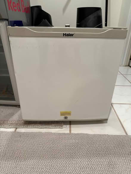 Photo of free Refrigerator (46609 Hampshire Station Drive) #2