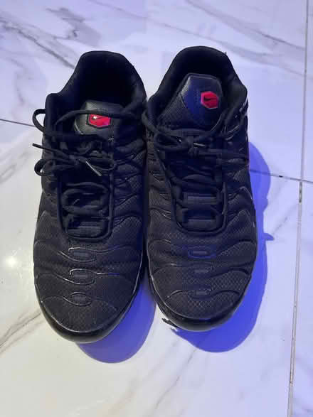 Photo of free Nike shoes size 9 (L12) #3