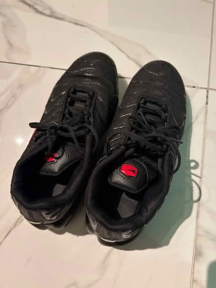 Photo of free Nike shoes size 9 (L12) #1