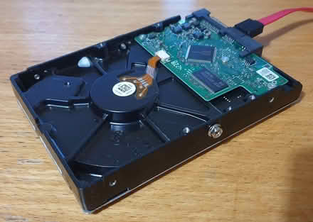 Photo of free 160gb sata 7200 hitachi disk drive (Greenstead CO4) #1