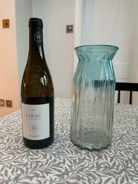 Photo of free Glass vase (Islington/Dalston) #1