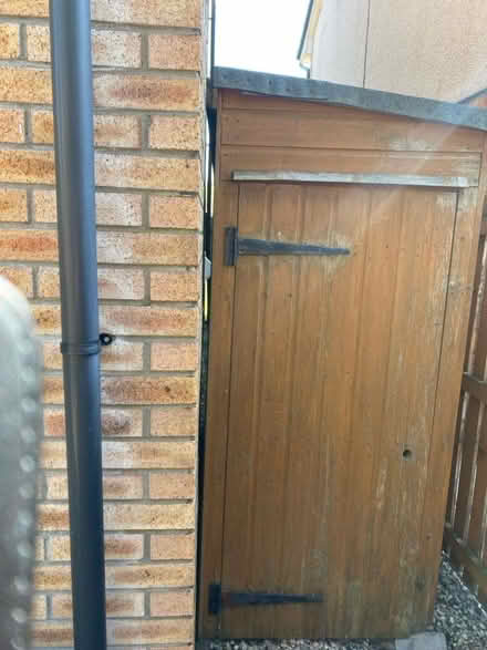 Photo of free Shed (East Mains G74) #1